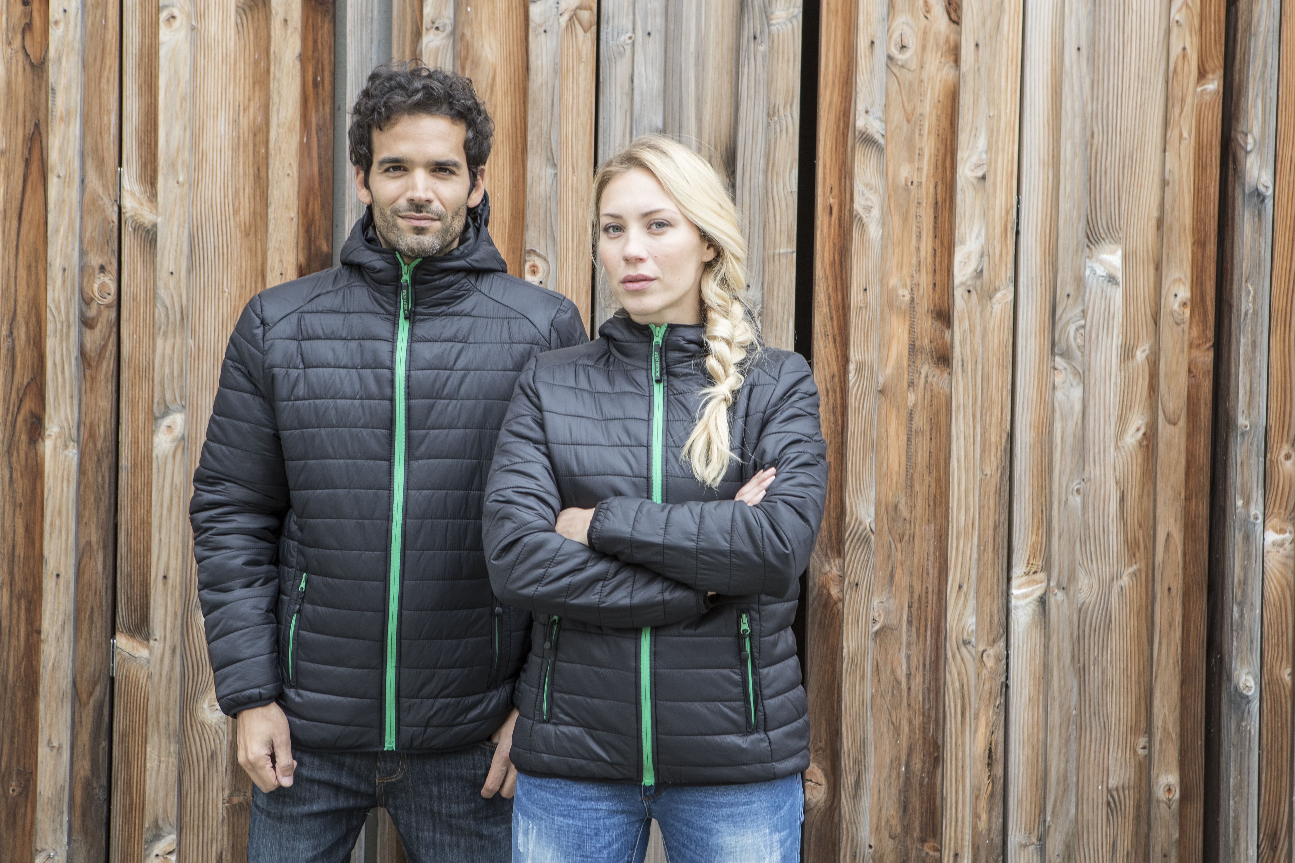 Chaqueta ligera con capucha hombre " PACÍFICO" - PK762