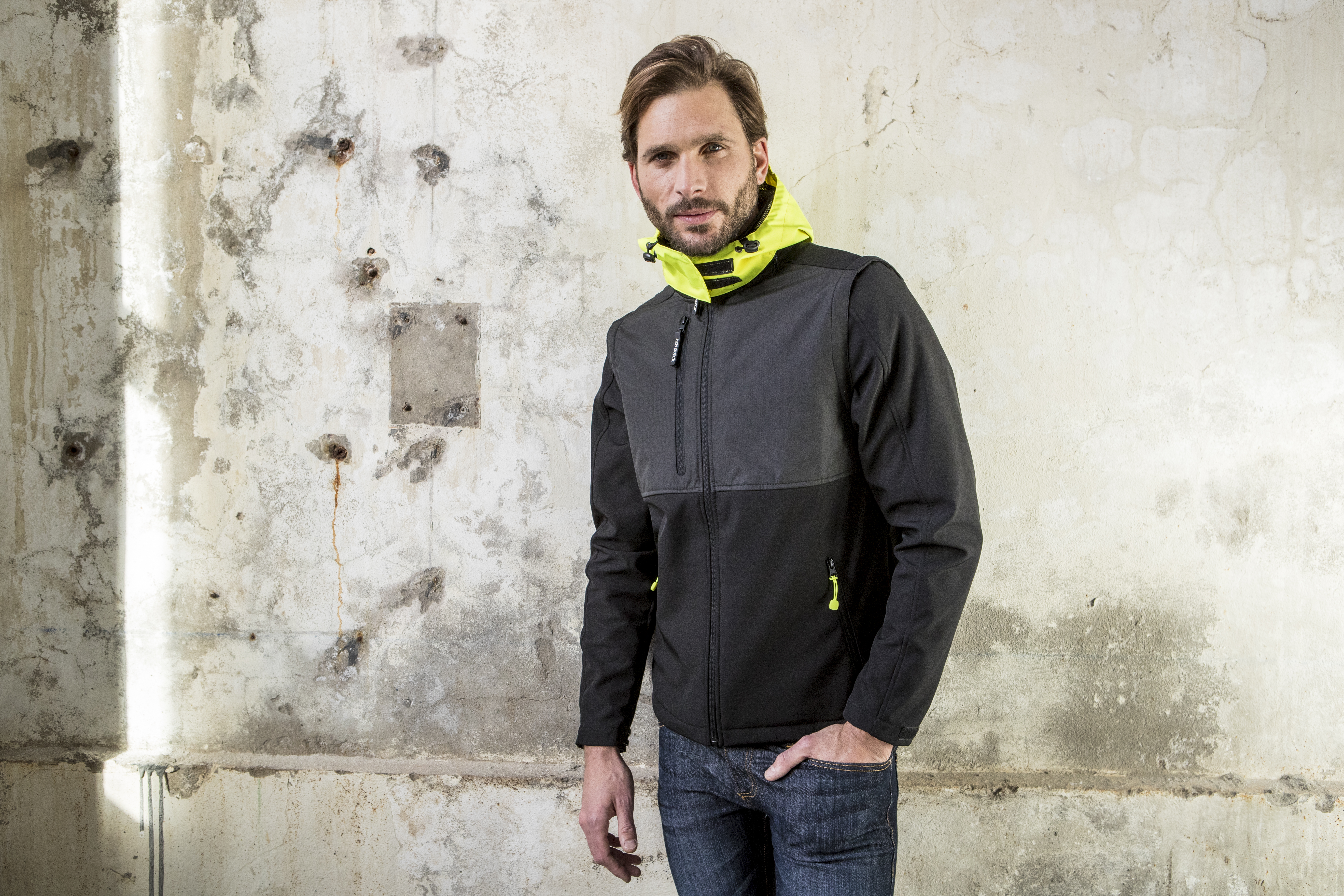 Softshell con mangas extraíbles " TRANSATLÁNTICO " - PK774