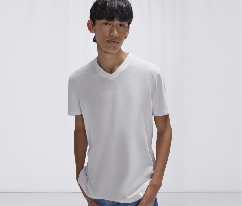 Camiseta con Cuello en V #E150 - TU008 (039.42)