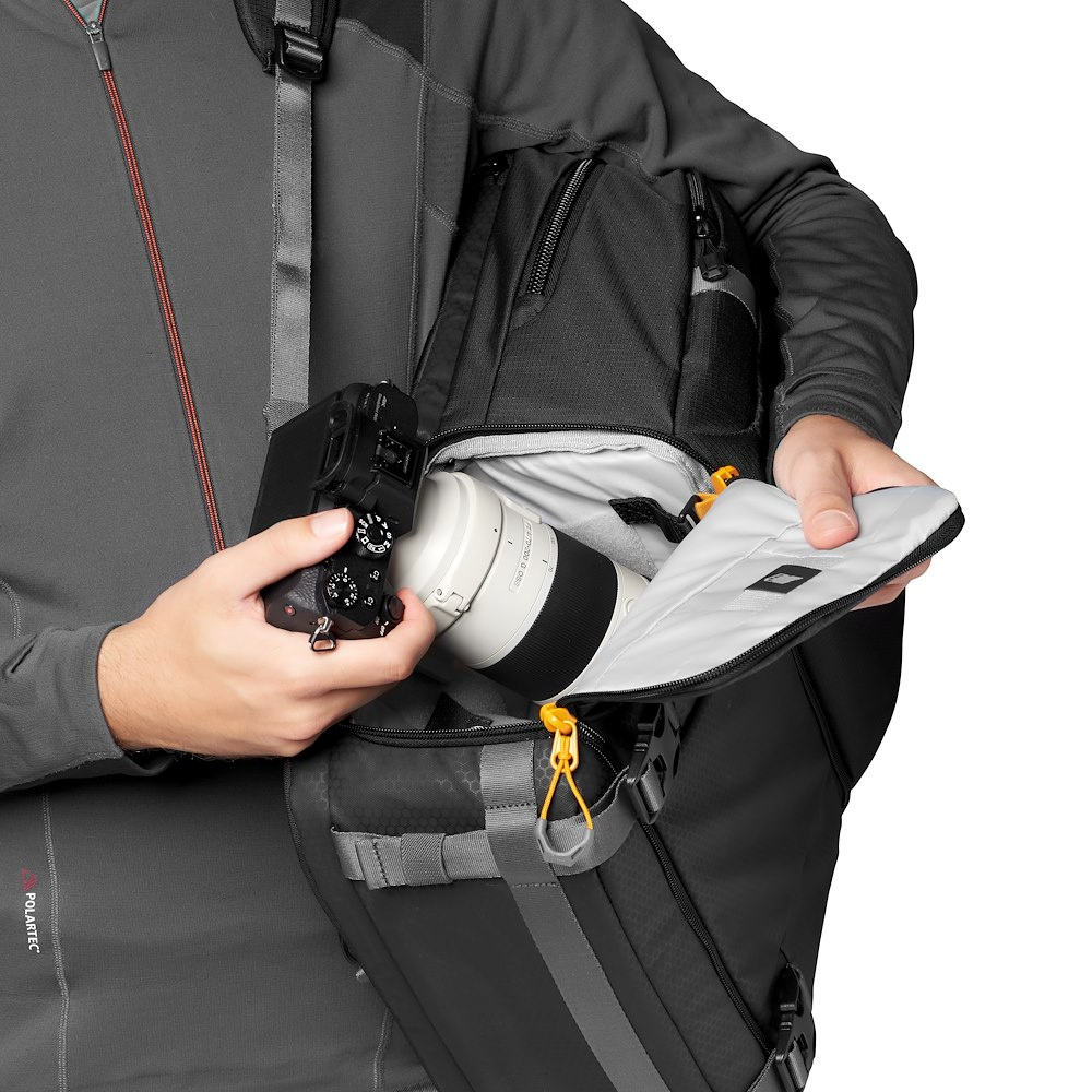 LOWEPRO MOCHILA FASTPACK BP 250 AW III COLOR NEGRO 7