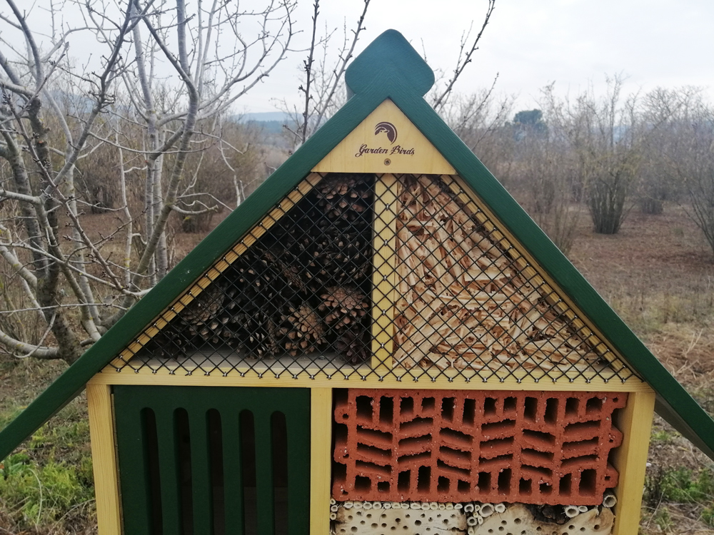 HOTEL PARA INSECTOS EXTRA GRANDE MODELO COLISEO 3