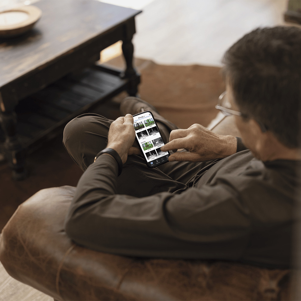 CÁMARA DE TRAMPEO ZEISS SECACAM 5 12 MP CON LED NEGROS DE LUZ INFRARROJA INVISIBLE Y TRANSMISIÓN DE FOTO Y VÍDEO VÍA 4G 9