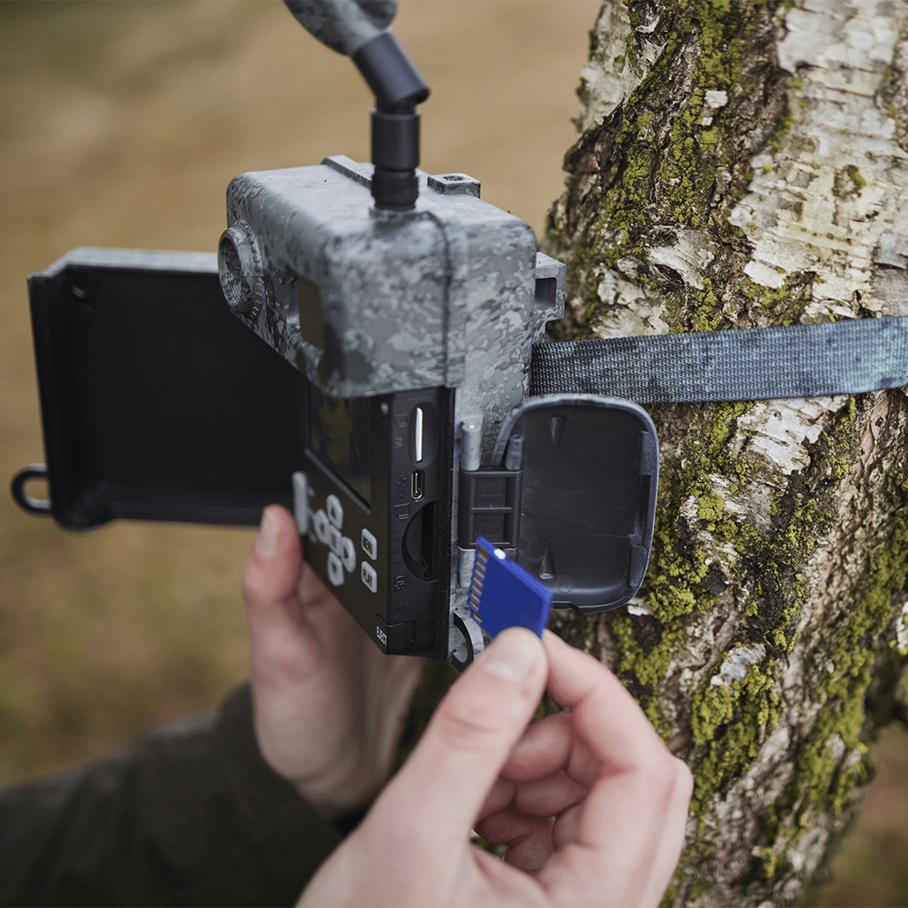 CÁMARA DE TRAMPEO ZEISS SECACAM 7 12 MP CON LED NEGROS DE LUZ INFRARROJA INVISIBLE Y TRANSMISIÓN DE FOTO Y VÍDEO VÍA 4G 9