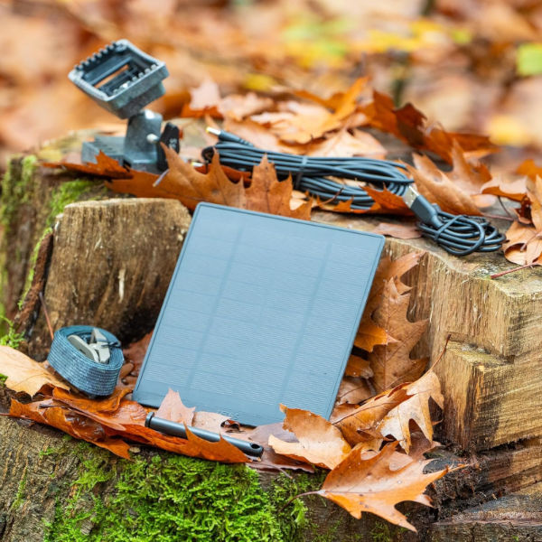 ZEISS PANEL SOLAR MINI CON BATERÍA PARA ALIMENTAR CÁMARAS DE TRAMPEO FOTOGRÁFICO SECACAM 3, 5 Y 7 3