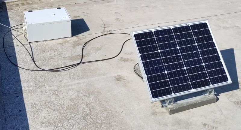 KIT DE ALIMENTACIÓN CON PLACA SOLAR APODEMUS SOLAR POWERKIT 60W 4