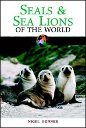 SEALS AND SEA LIONS OF THE WORLD 1