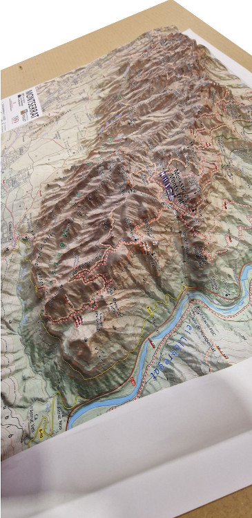 MAPA RELLEU 1:18.000 MONTSERRAT 4