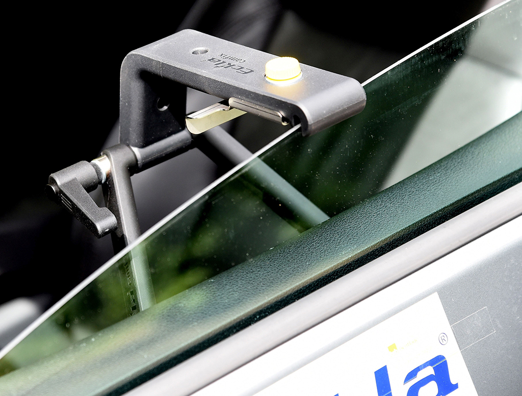 ECKLA CAMFIX SOPORTE DE VENTANA PARA TELESCOPIOS O TELEOBJETIVOS 2