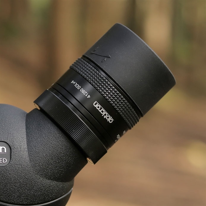 OPTICRON OCULAR SDL ZOOM V4

18-54X (MM4 77); 15-45X (MM3·MM4 60); 12-36X (MM3·MM4 50) 3