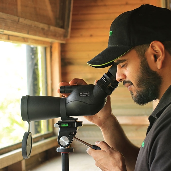 OPTICRON KIT ORYX COMPUESTO POR EL TELESCOPIO MM4 60 ED/45º  ACODADO + OCULAR SDL V4 ZOOM 15-45X + FUNDA IMPERMEABLE 4