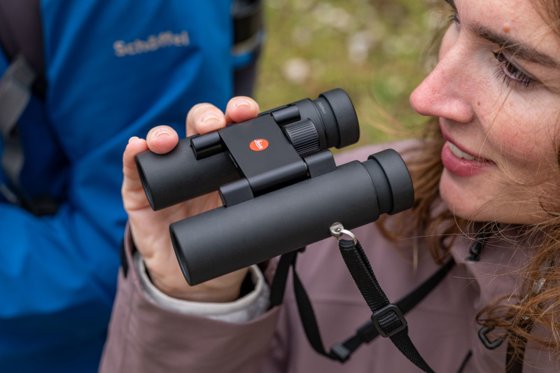 PRISMÁTICO COMPACTO LEICA NOCTIVID 8X25 COLOR NEGRO 4