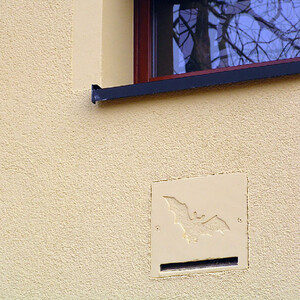 1FE REFUGIO DE PARED PARA NIDO DE MURCIÉLAGOS PARA COLOCAR EN FACHADAS EN CONSTRUCCIÓN_1