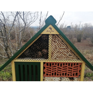 HOTEL PARA INSECTOS EXTRA GRANDE MODELO COLISEO 3