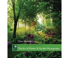 THE ART OF FLOWER AND GARDEN PHOTOGRAPHY