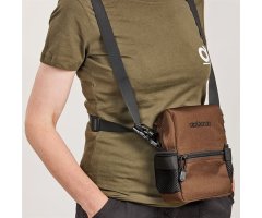 FUNDA Y ARNÉS OPTICRON PARA PRISMÁTICOS DE TECHO DE 32/42 MM MARRÓN 2
